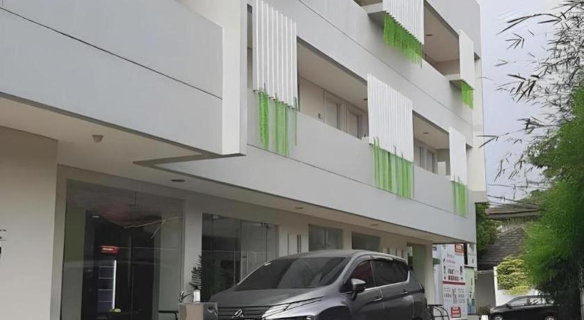 Ixo Hotel